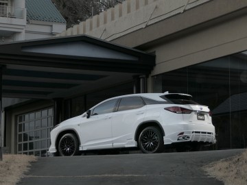  Lexus RX w stylu TOM&rsquo;s
